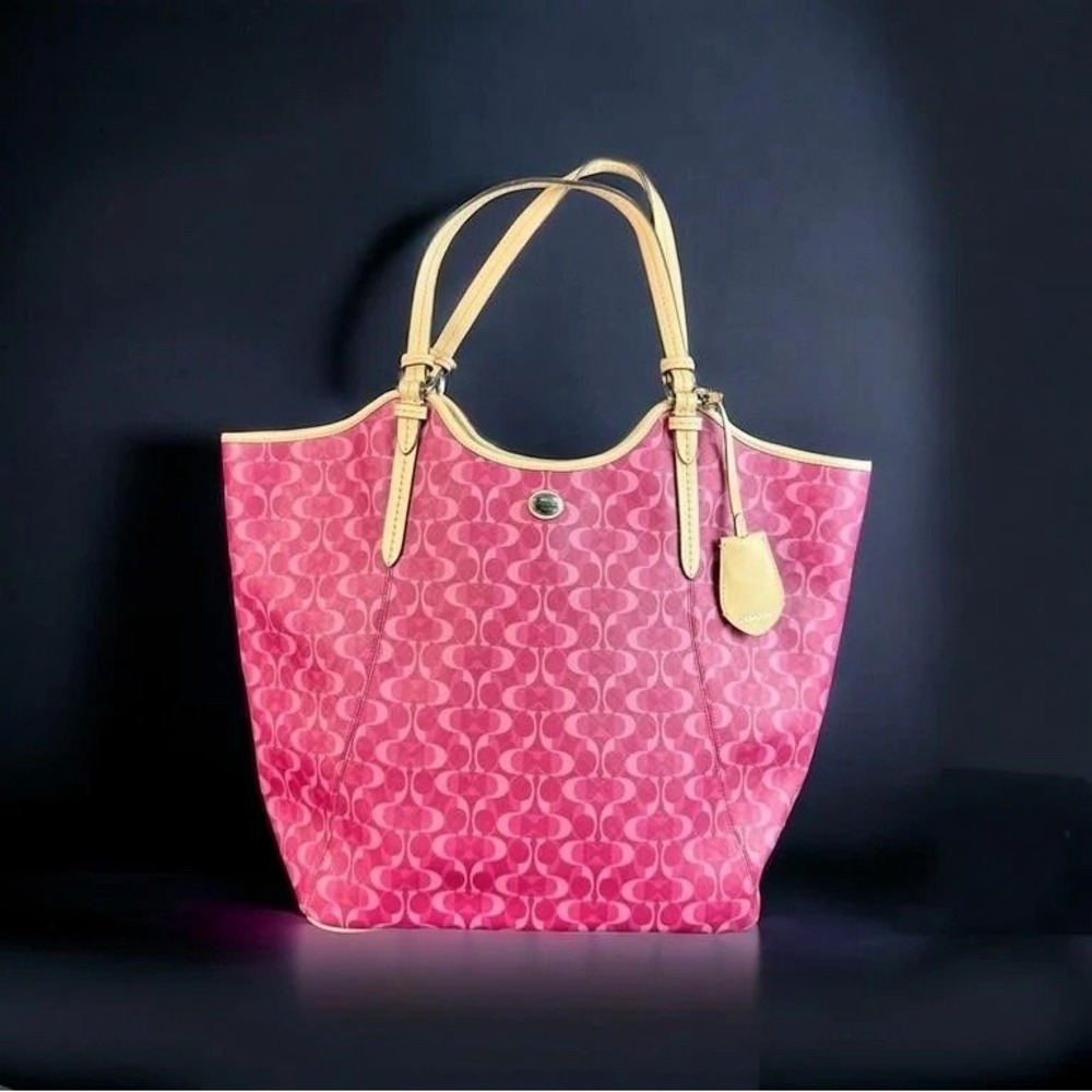 Coach Peyton Dream F25522 Hand Bag Purse Tote Satchel Bordeaux Pink & Logo $360